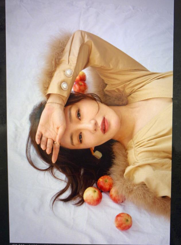 胡歌前女友薛佳凝晒最新写真,哈妹41岁仍未婚,却依然少女感满满