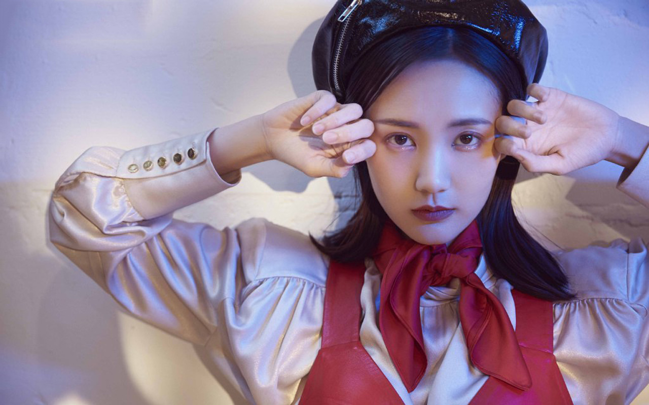 李一桐时尚御姐性感成熟写真图片