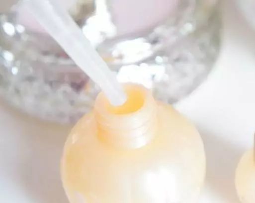 水、乳、精华、霜正确的使用顺序你清楚吗?一步弄错,等于白用