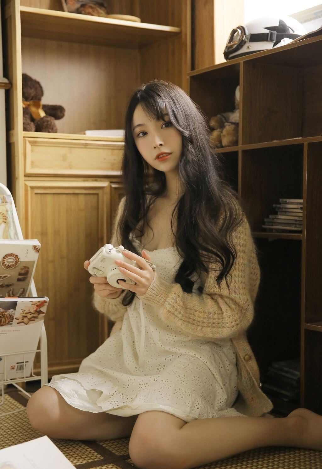 极品长发尤物美女勾魂居家风格写真图片