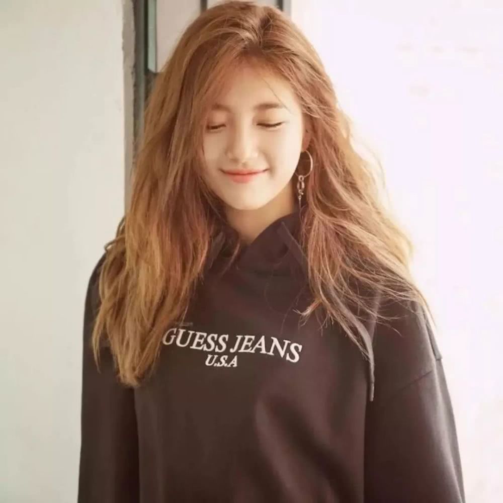 秀智同款“棉花糖卷发”火了，可甜可盐显脸小