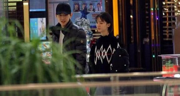 金晨与唐人解约后,她最大的作品貌似就剩她两段已经分手的恋情了