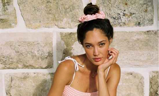 化妆跑步会对皮肤有害吗