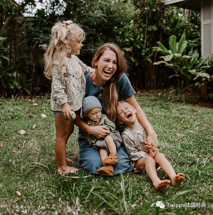 时尚博主带娃营业，她们都是如何保证宝宝也有最好的表现？