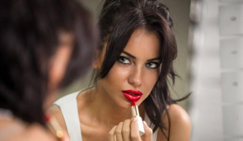 涂口红算化妆吗