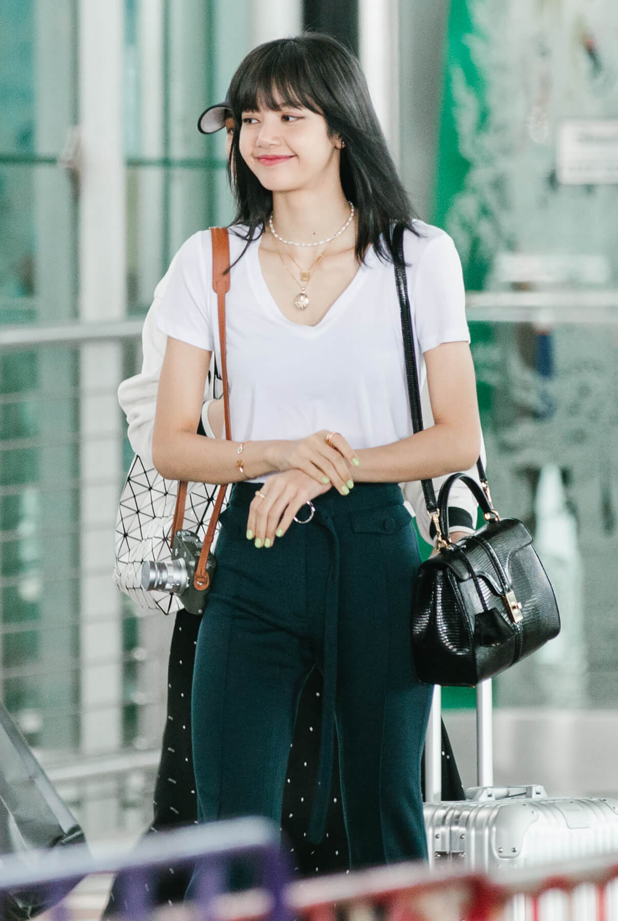 人间CELINE已上线 Lisa的穿搭日常太A了吧