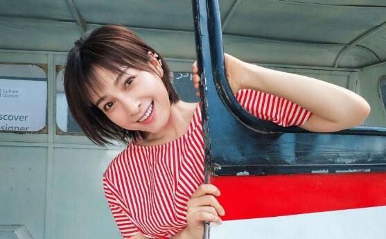 吴昕很委屈,节目中因卖礼物一事向钟汉良道歉,被网友质疑蹭热度