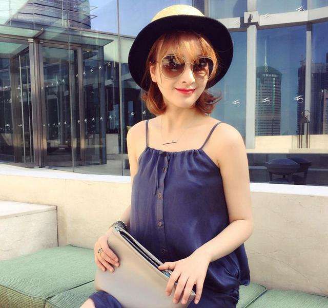 吴昕很委屈,节目中因卖礼物一事向钟汉良道歉,被网友质疑蹭热度