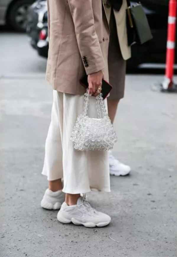 秋季阔腿裤搭配鞋 这样搭配时髦又有温度