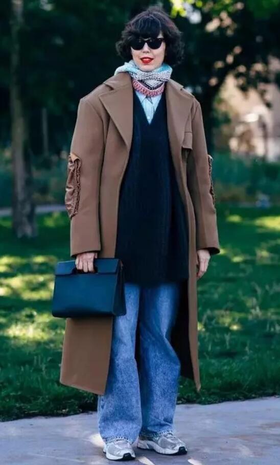 秋季阔腿裤搭配鞋 这样搭配时髦又有温度