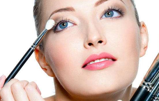 底妆露什么时候用