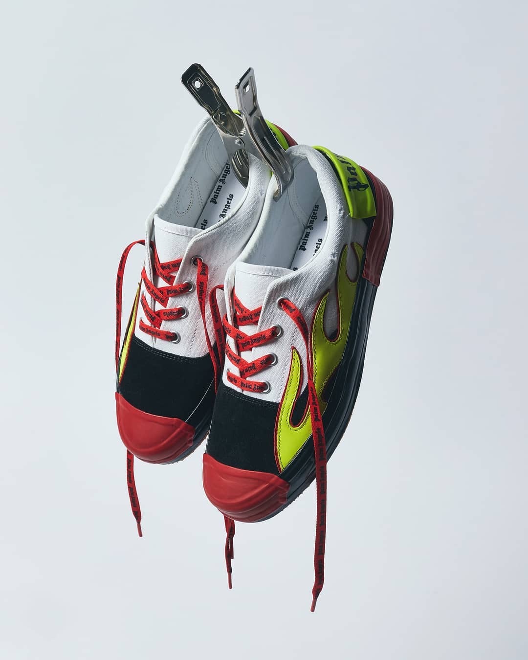 “火焰”元素不是CONVERSE专利！Palm Angels推出全新“飞火流星”鞋款！