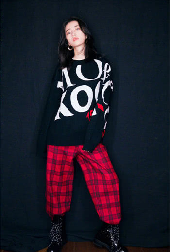 俏皮又时尚的男孩儿风！Baby秀“小鸟腿”，宋妍霏娜娜太霸气