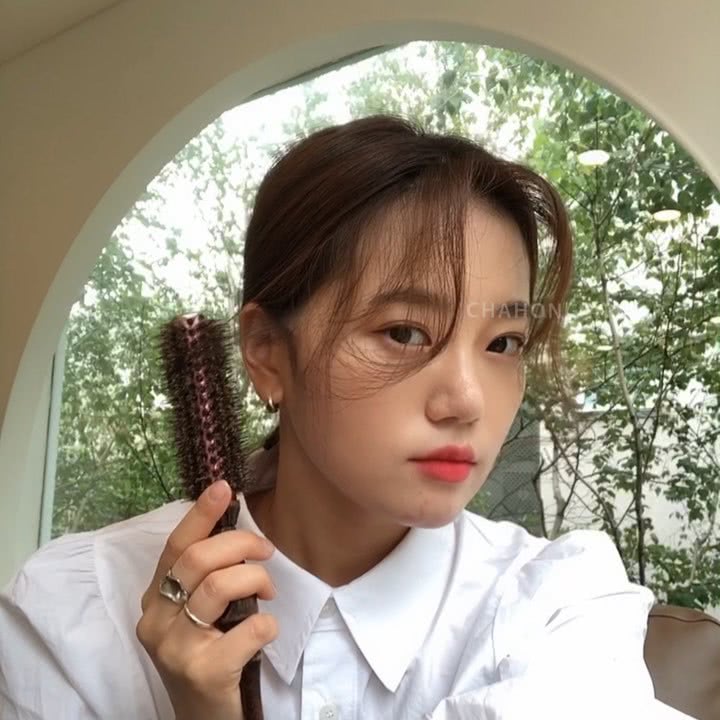 想留刘海又怕尴尬期？告诉你这些快速还方便的方法