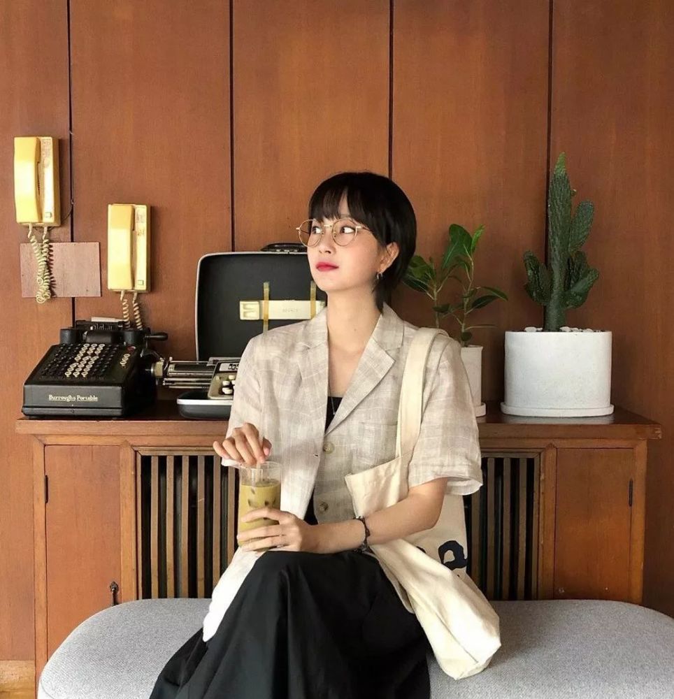 发型参考：燕尾短发也太好看了叭