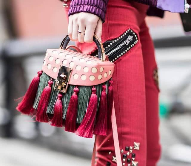 初秋搭配这几款好看的包包，让你秒变时尚潮人