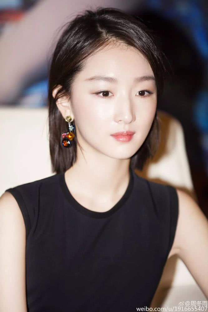 马思纯和周冬雨的短发灵感超完美,你只要学会一种就可以了