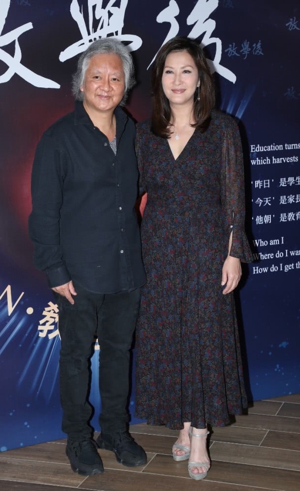 陈慧珊和宣萱同框,皮肤紧致不输当年