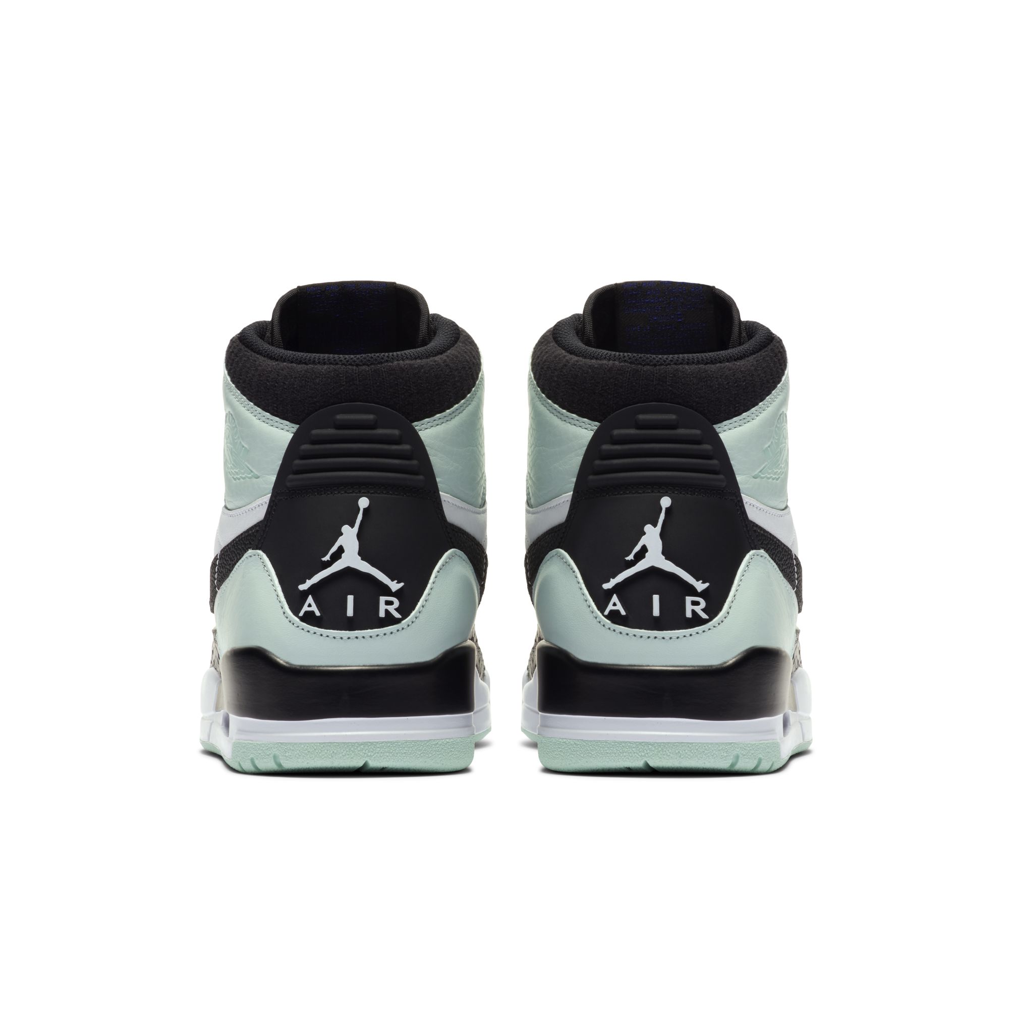 淡淡薄荷绿加持！Jordan Legacy 312 全新配色即将登场