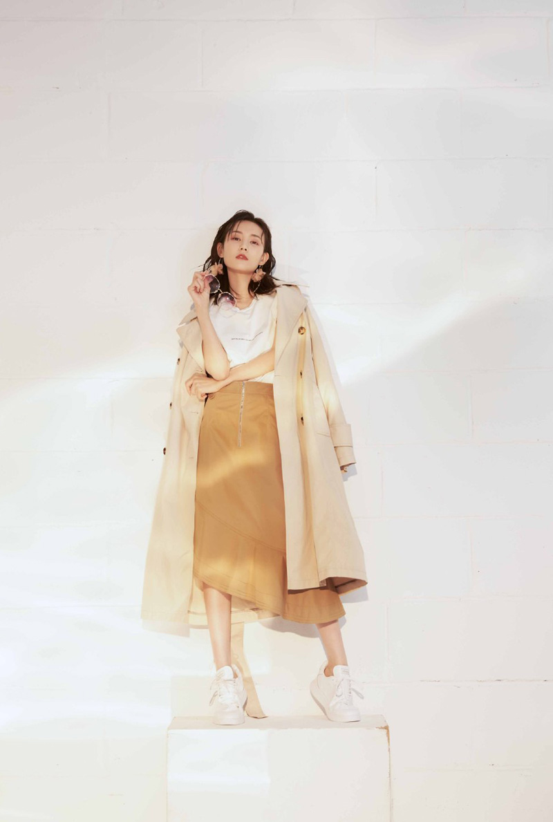 李一桐时尚御姐性感成熟写真图片