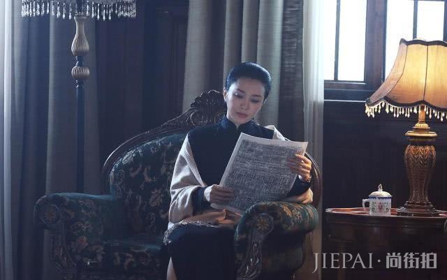 秦岚新剧造型曝光,穿旗袍端庄又温婉,气质太适合了