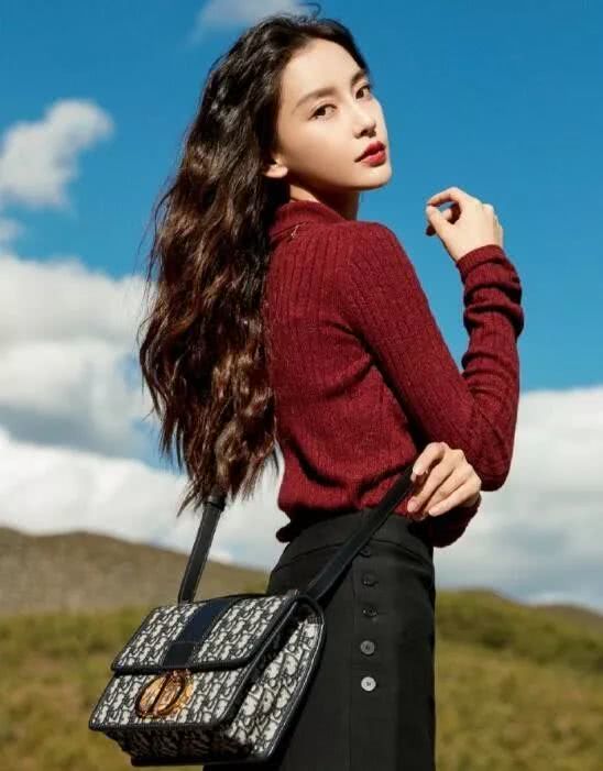 初秋流行什么发型?期中泡面头肯定会占有一个席位