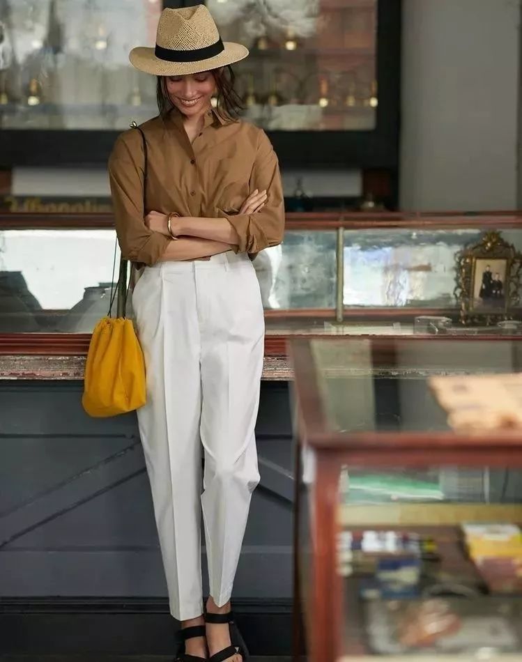 2019秋天这些颜色真的火，穿上就让你和其他人不一样