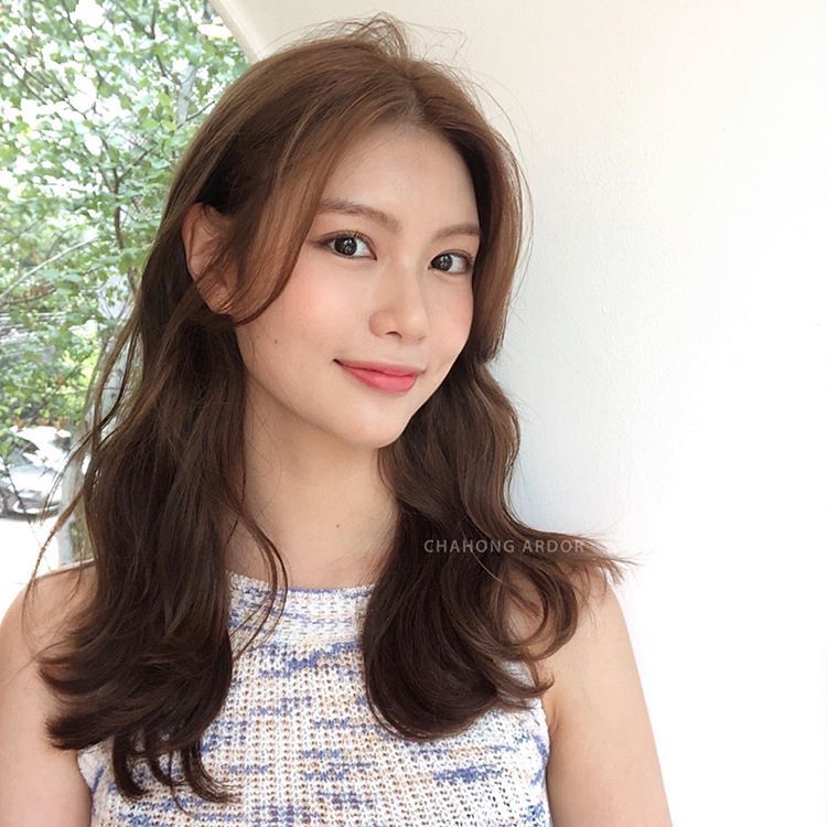 想留刘海又怕尴尬期？告诉你这些快速还方便的方法