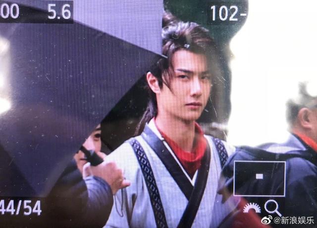 赵丽颖新剧造型被嘲：还不如粉丝自制图