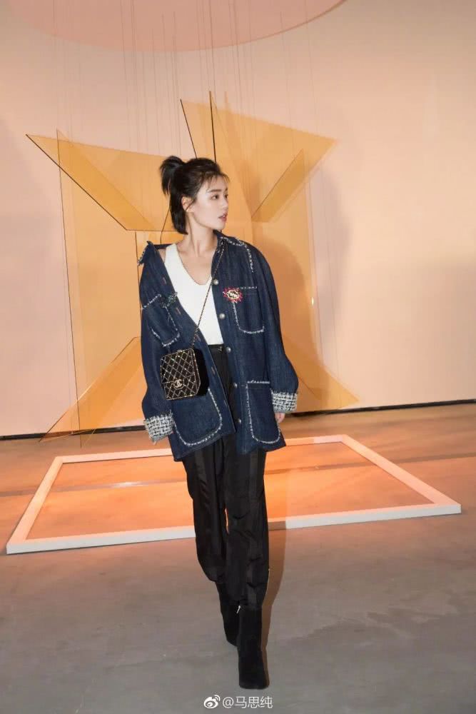 马思纯和周冬雨的短发灵感超完美,你只要学会一种就可以了