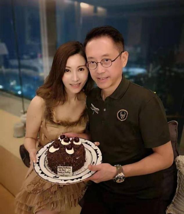 李嘉欣复出饰杨贵妃,于正表扬其是和巩俐同级的女神,被网友反怼