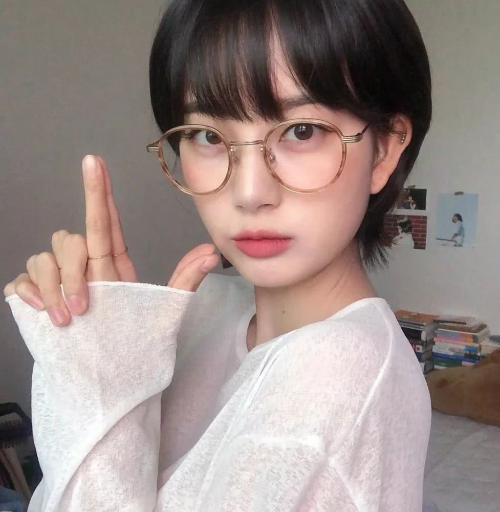 发型参考：燕尾短发也太好看了叭