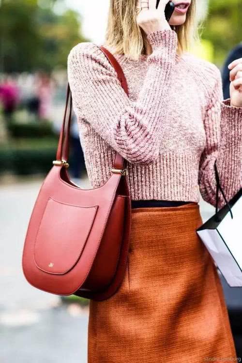 初秋搭配这几款好看的包包，让你秒变时尚潮人