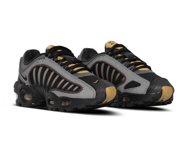 颇具机能感!Air Max Tailwind 4 全新配色来袭!