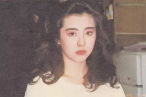 眼睛好看的明星有哪些？她让人完全沦陷