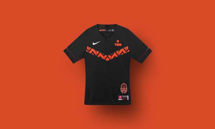 英雄联盟 LPL 队服由 Nike 设计！？下月首次亮相！