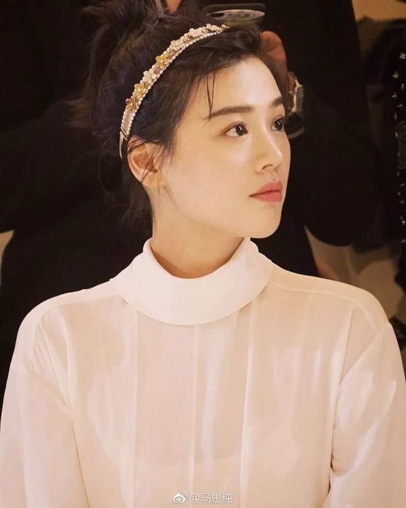 马思纯和周冬雨的短发灵感超完美,你只要学会一种就可以了