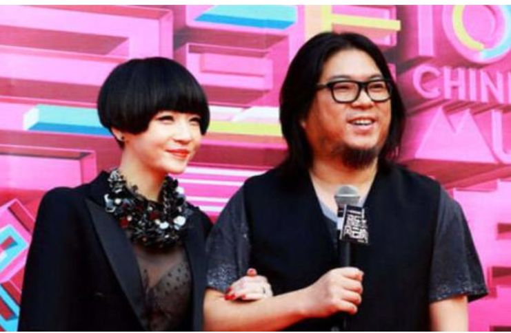 娱乐圈太小了!郭碧婷闺蜜拷问向佐上热搜,她身份是高晓松的前妻