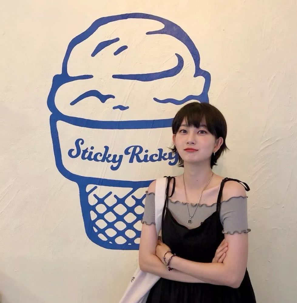 发型参考：燕尾短发也太好看了叭