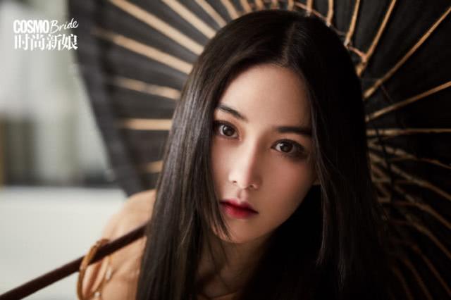 张馨予拍《时尚新娘》大片撞脸姚笛?气场全开,性感撩人!