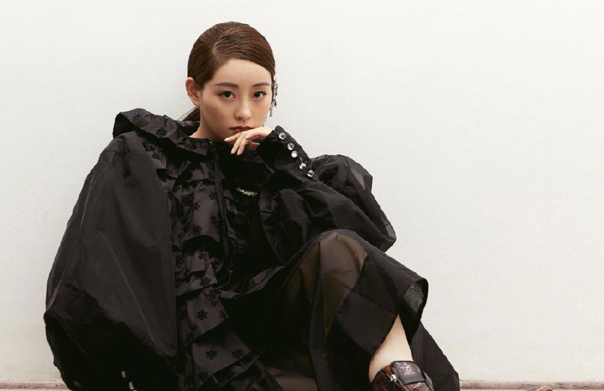 祝绪丹摩登时尚造型封面写真图片