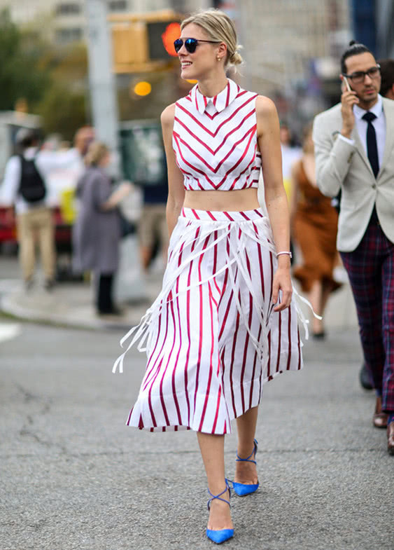 好看的裙子配上条纹，让你显瘦10来斤