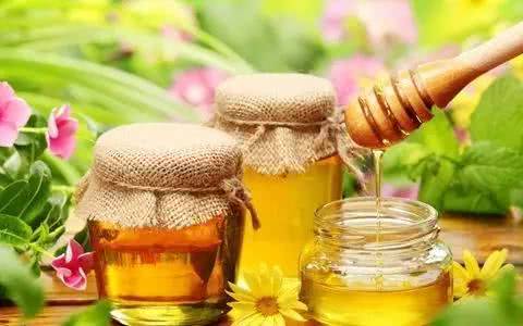 女人这样洗脸,皮肤越洗越嫩