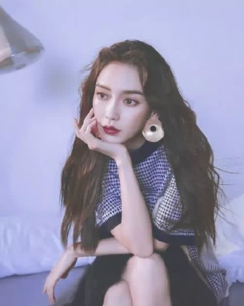 初秋流行什么发型？期中泡面头肯定会占有一个席位