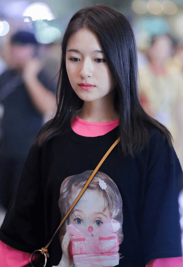 腿精难以驾驭的骑行裤李兰迪都敢穿,不料暴露她的“柯基腿”