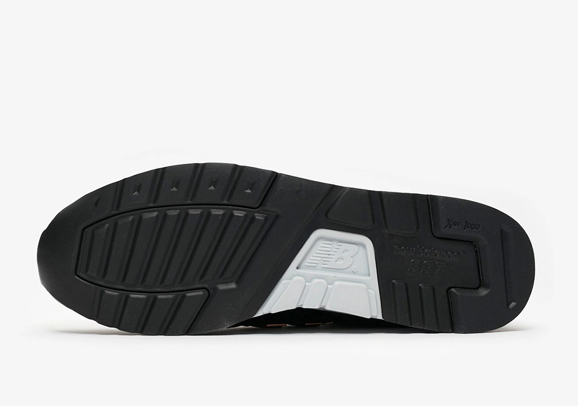 电镀加身！全新 New Balance 997 现已登场！