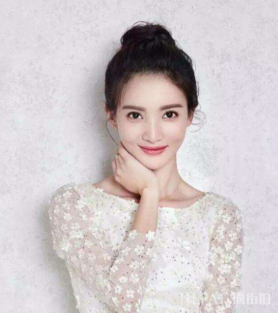 95年的董又霖和96年的陈星旭相继曝光恋情,他们不怕影响事业吗