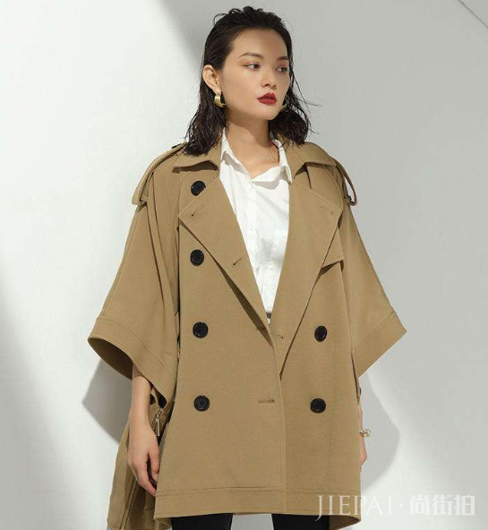 初秋穿风衣,内搭用这5样,让你做个精致美丽的女人