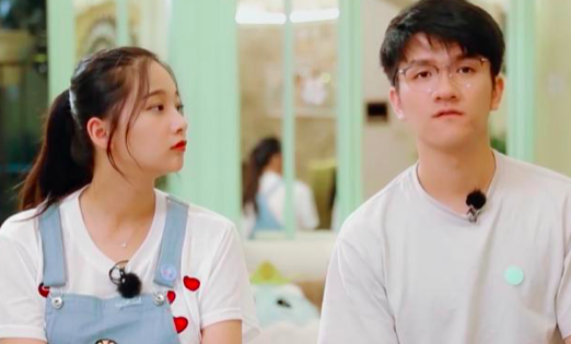 若风房本要加上戚蓝尹名字，却被果断拒绝，向太直言不讳：作