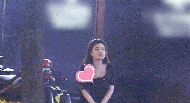 刘翔前妻参加好友聚会,深夜坐街头思绪万千,经历风雨后更添气质